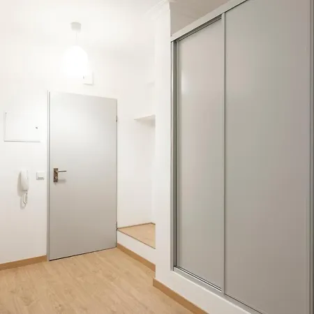 Apartment Miral Beachside 1 - By Hd *